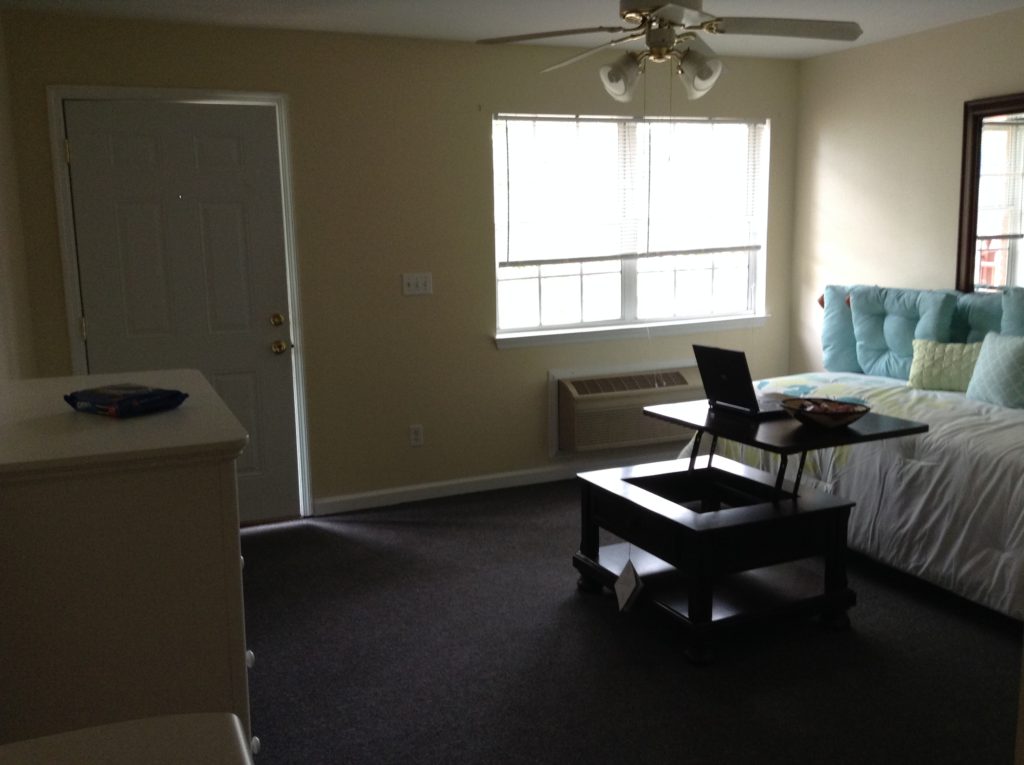 1bedphoto4 College Park Apartments